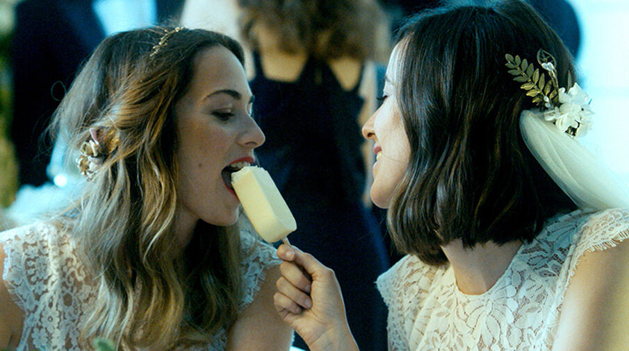 LOLA MULLENLOWE MAGNUM PLEASURE IS DIVERSE